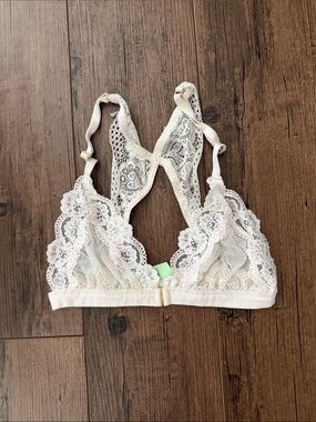 Honeydew Intimates Lace Bralette in Ivory